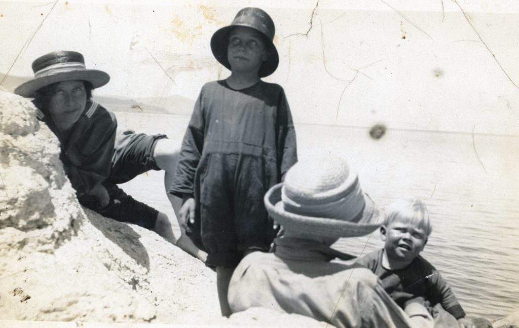 Unidentified Plaskett family photograph #497