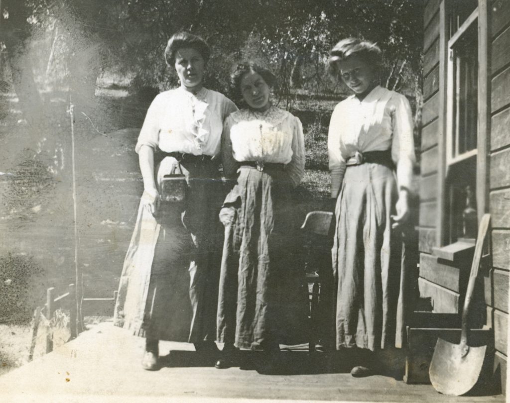 Unidentified Plaskett family photograph #544